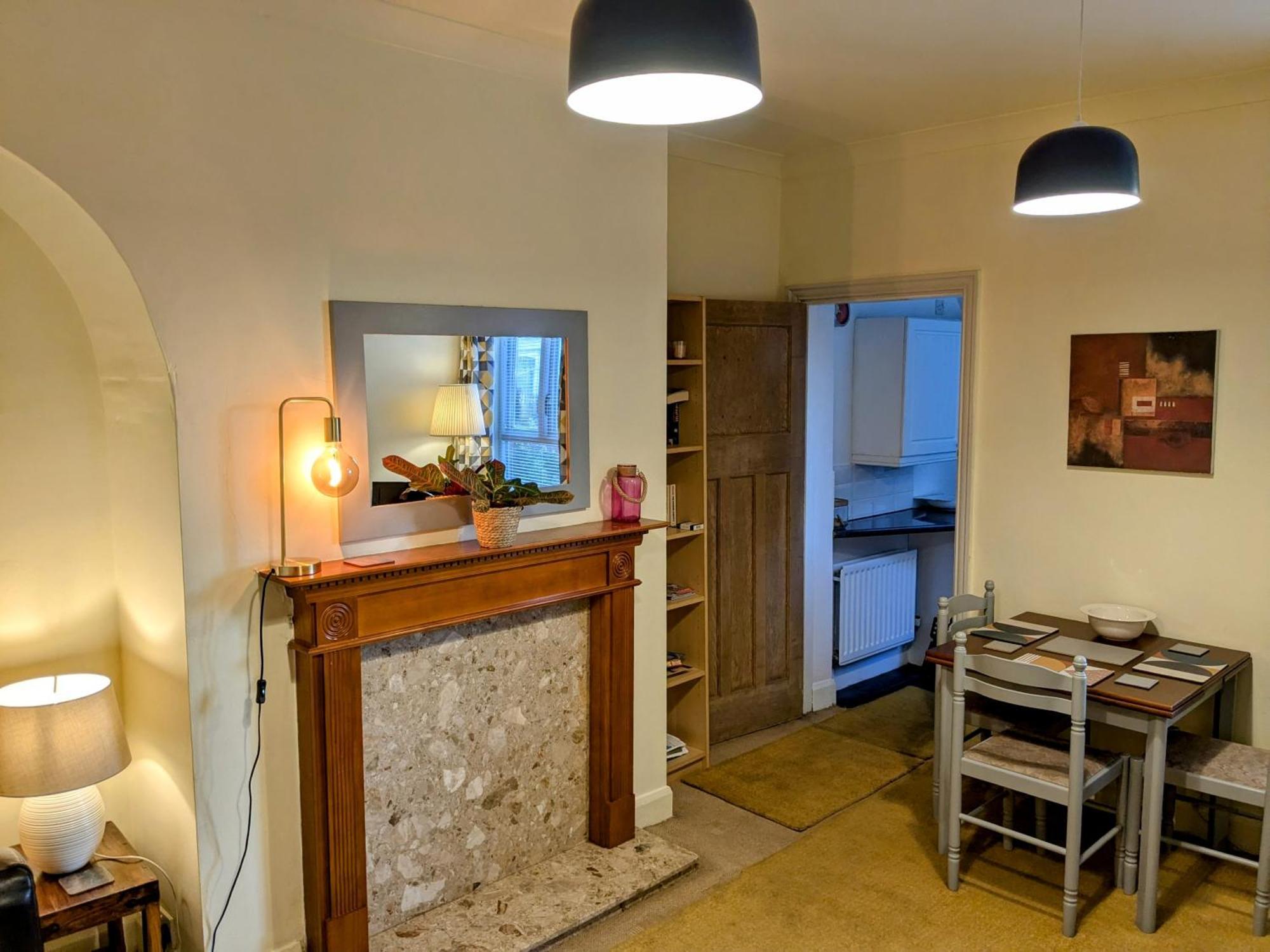 Apartment With Outside Patio And Car Space Durham Luaran gambar